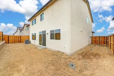 Exterior - 2957 Delegate Dr, Lincoln, CA 95648 photo 4 of 7