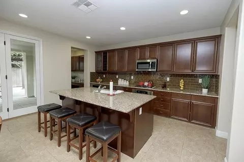 Kitchen - 3709 Banyan Tree Ct, Modesto, CA 95355 photo 3 of 9