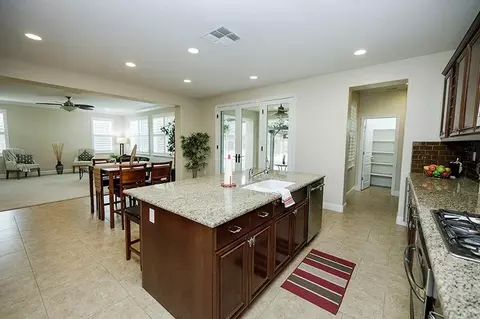 Kitchen - 3709 Banyan Tree Ct, Modesto, CA 95355 photo 8 of 9