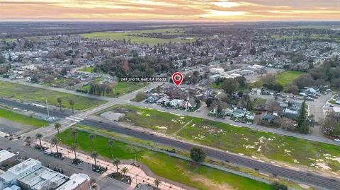 241 2nd St, Galt, CA 95632 photo 54