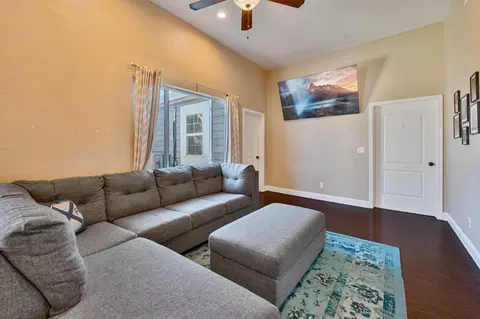 241 2nd St, Galt, CA 95632 photo 10