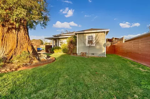 241 2nd St, Galt, CA 95632 photo 4
