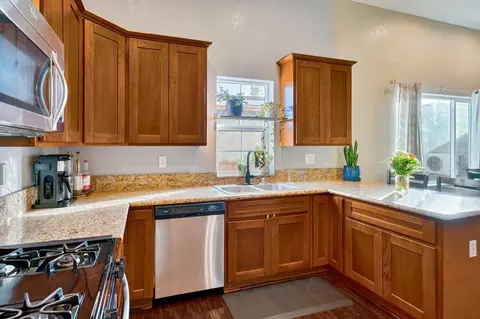 241 2nd St, Galt, CA 95632 photo 7