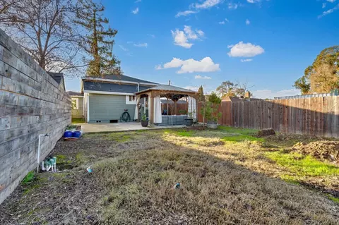 241 2nd St, Galt, CA 95632 photo 32