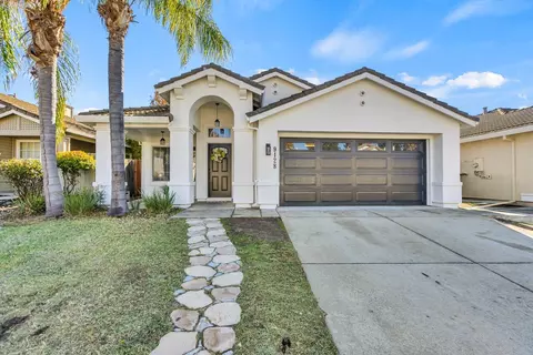 9128 Bristol Plaza Way, Elk Grove, CA 95624