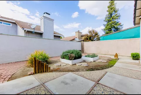 3921 Pheasant Ln, Modesto, CA 95356 photo 18