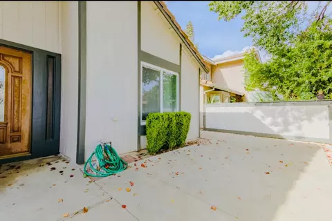 3921 Pheasant Ln, Modesto, CA 95356 photo 3