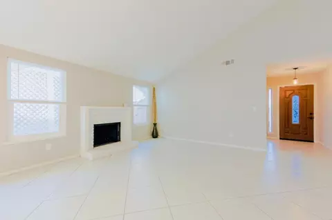 3921 Pheasant Ln, Modesto, CA 95356 photo 6