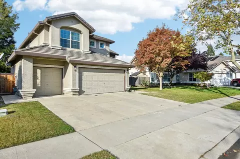 19 Crystal Hill Ct, Roseville, CA 95678