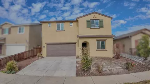 685 Pegasus Dr, Merced, CA 95348 photo 1