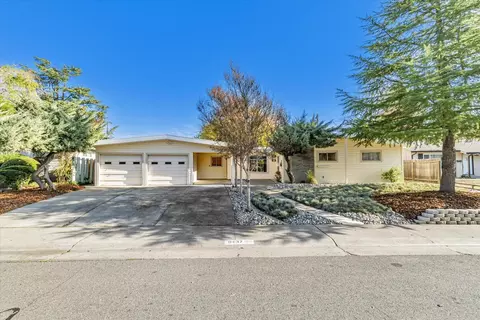 9437 Acapulco Way, Elk Grove, CA 95624
