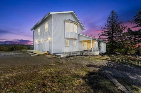 Exterior - 850 Gentry Ln, Colfax, CA 95713 photo 3 of 15
