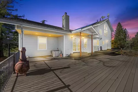 Exterior - 850 Gentry Ln, Colfax, CA 95713 photo 5 of 15
