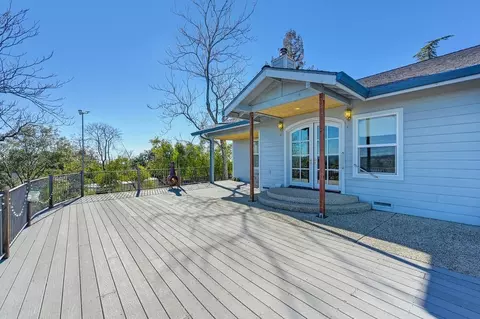 Exterior - 850 Gentry Ln, Colfax, CA 95713 photo 13 of 15