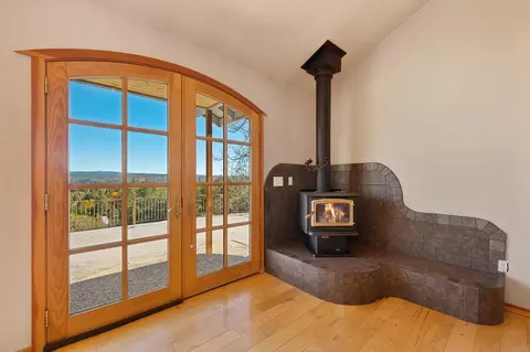 Entry Way - 850 Gentry Ln, Colfax, CA 95713 photo 3 of 4