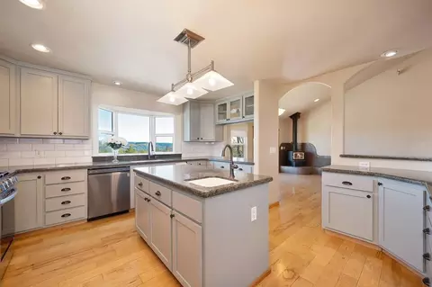 Kitchen - 850 Gentry Ln, Colfax, CA 95713 photo 2 of 6