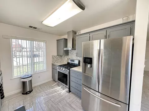 Kitchen - 220 Via Palermo, Gustine, CA 95322 photo 3 of 5