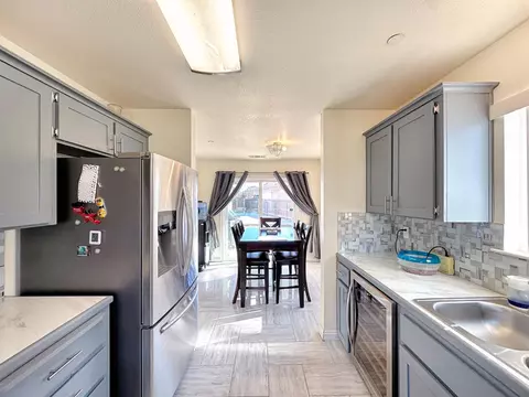 Kitchen - 220 Via Palermo, Gustine, CA 95322 photo 4 of 5