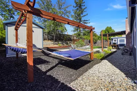 Exterior - 116 Perraud Dr, Folsom, CA 95630 photo 7 of 8