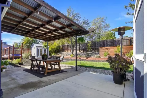 Exterior - 116 Perraud Dr, Folsom, CA 95630 photo 4 of 8