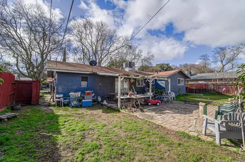 Exterior - 1529 Pelton Ave, Modesto, CA 95351 photo 14 of 15