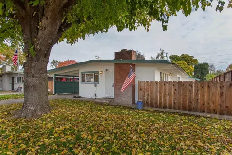 622 Hudson Ln, Modesto, CA 95351 photo 3