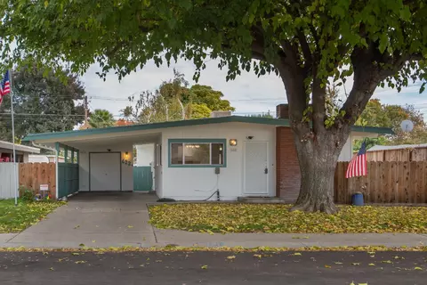 622 Hudson Ln, Modesto, CA 95351 photo 2