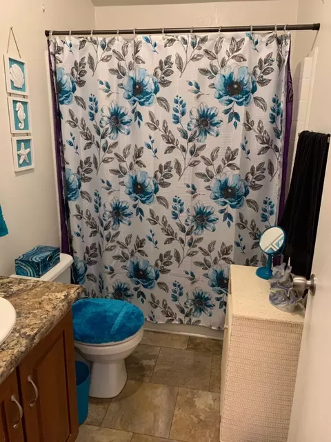 Bath - 70 Clipper Ln, Modesto, CA 95356 photo 8 of 8