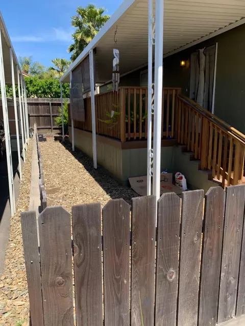 Exterior - 70 Clipper Ln, Modesto, CA 95356 photo 8 of 9