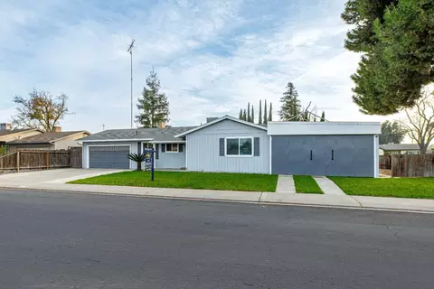 Exterior - 1600 Brixton Ln, Modesto, CA 95356 photo 17 of 18