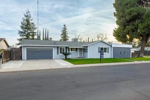 Exterior - 1600 Brixton Ln, Modesto, CA 95356 photo 15 of 18