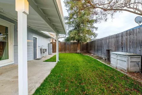 Exterior - 1600 Brixton Ln, Modesto, CA 95356 photo 10 of 18