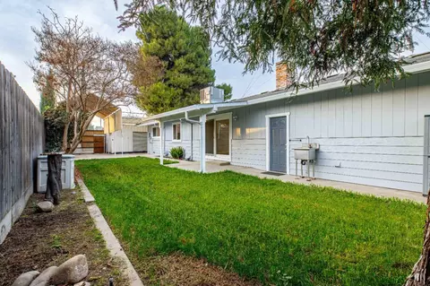 Exterior - 1600 Brixton Ln, Modesto, CA 95356 photo 8 of 18