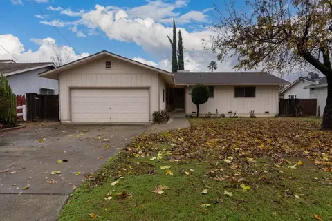 358 Sycamore Ave, Gustine, CA 95322 photo 2
