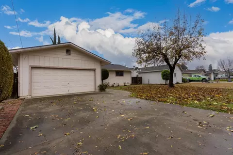 358 Sycamore Ave, Gustine, CA 95322 photo 5