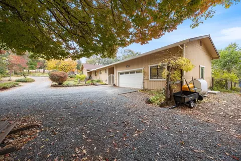 1028 Woodridge Rd, Placerville, CA 95667 photo 9