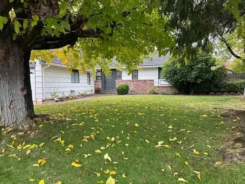 4800 Gibbons Dr, Carmichael, CA 95608 photo 5