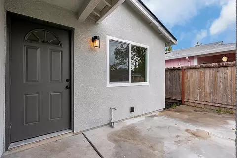 702 Milestone Dr, Lathrop, CA 95330 photo 6