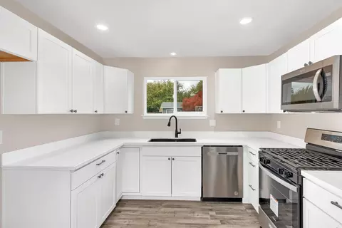 702 Milestone Dr, Lathrop, CA 95330 photo 16