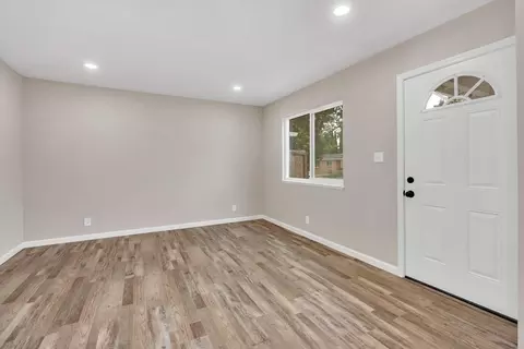 702 Milestone Dr, Lathrop, CA 95330 photo 9