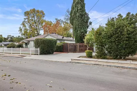 165 Hollywood, Tracy, CA 95376 photo 1