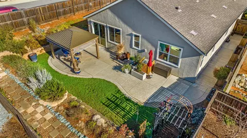 153 Berriman Loop, Grass Valley, CA 95949 photo 10