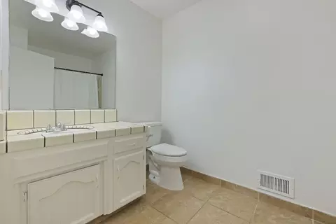 Bath - 1938 Rose Ave, Ceres, CA 95307 photo 1 of 3