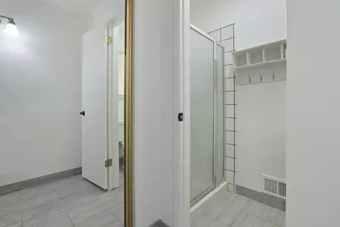 Bath - 1938 Rose Ave, Ceres, CA 95307 photo 3 of 3