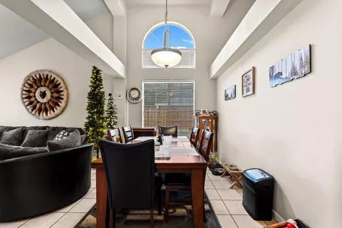 Dining - 3817 Sharpsburg Dr, Modesto, CA 95357 photo 1 of 1