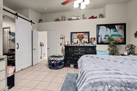 Bedroom - 3817 Sharpsburg Dr, Modesto, CA 95357 photo 3 of 4