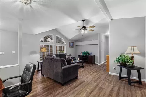 3904 Waimea Ln, Modesto, CA 95355 photo 11