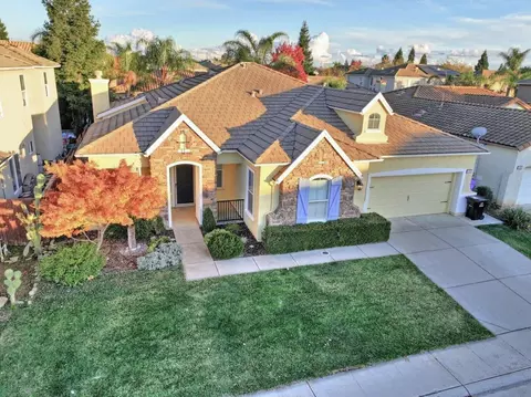 10035 Rhone River Dr, Elk Grove, CA 95624