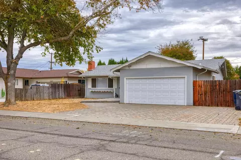2730 Balboa Dr, Tracy, CA 95376 photo 3