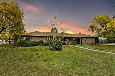 2932 Plymouth Rd, Stockton, CA 95204